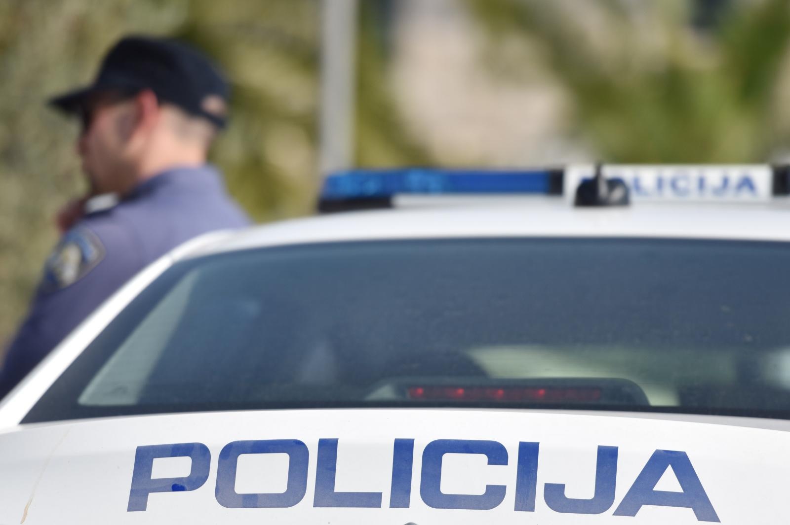 Vozila policije i vatrogasaca 14.10.2018., Vodice - Policija i vatrogasci

Photo: Hrvoje Jelavic/PIXSELL