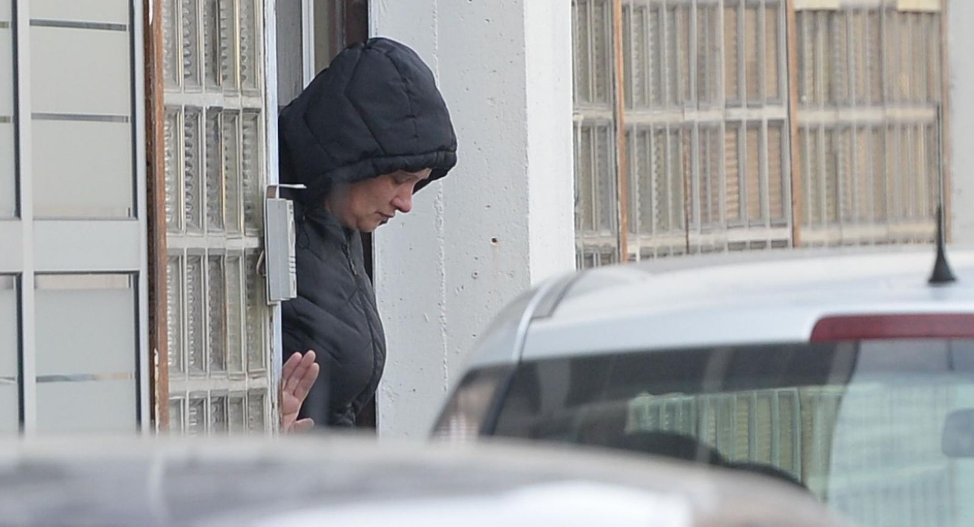 20.02.2019., Varazdin- Smiljana Srnec, osumnjicena za ubojstvo sestre Jasmine Dominic. nakon sto je privedena sucu istrage prevezena je policijskim vozilom u nekoliko metara udaljenu zgradu istraznog zatvora. Photo: Photo: Vjeran Zganec Rogulja/PIXSELL