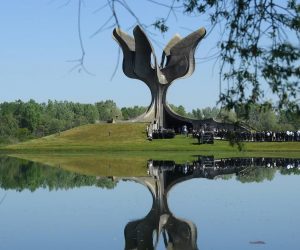 22.04.2018., Jasenovac - Predsjednik Vlade Andrej Plenkovic sudjelovao na komemoraciji u znak sjecanja na zrtve logora Jasenovac, kao i prezivjele zatocenice i zatocenike logora u Spomen-podrucju Jasenovac. 
Photo: Marko Lukunic/PIXSELL