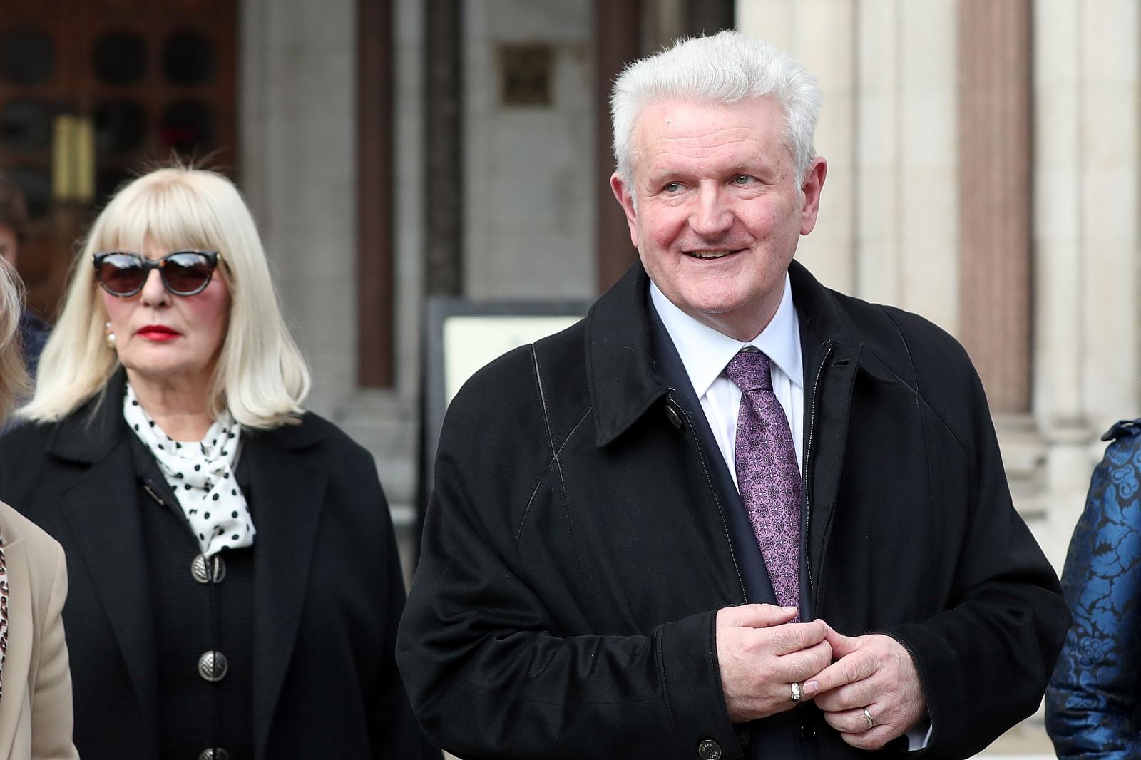 25.10.2018., London - Ivica Todoric nakon odluke o izrucenju Hrvatskoj na Visokom sudu Royal Courts of Justice napustio je sud u pratnji supruge Vesne i odvjetnice Cherie Blair te dao kratku izjavu okupljenim medijima. 

Photo: Goran Stanzl/PIXSELL