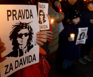 27.12.2018., Zagreb - Mirno okupljanje na Cvjetnom trgu u znak podrske inicijativi Srce za Davida, u sklopu prosvjeda koji se odrzavaju u Banja Luci pod nazivom Pravda za Davida kojima je cilj rasvijetliti slucaj ubojstva mladica Davida Dragicevica. 
Photo: Josip Regovic/PIXSELL