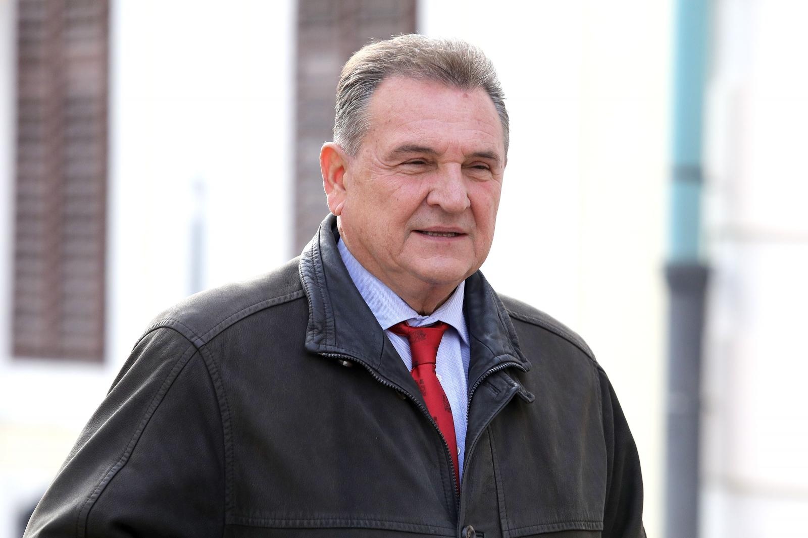 Zagreb: Vladajuća koalicija raspravlja o Zakonu o udomiteljstvu 28.11.2018., Zagreb- U Banskim dvorima poceo je sastanak vladajuce koalicije sazvan zbog prijepora oko novog Zakona o u domiteljstvu.
Radimir Cacic, 
Photo: Patrik Macek/PIXSELL