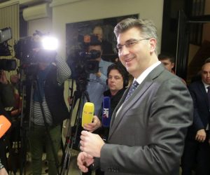 Zagreb, 11.02.2019 - Izjava nakon sjednice Predsjedništva i Nacionalnog vijeća HDZ-a. Na fotografiji Andrej Plenković. Foto HINA/ Daniel KASAP/ dkas