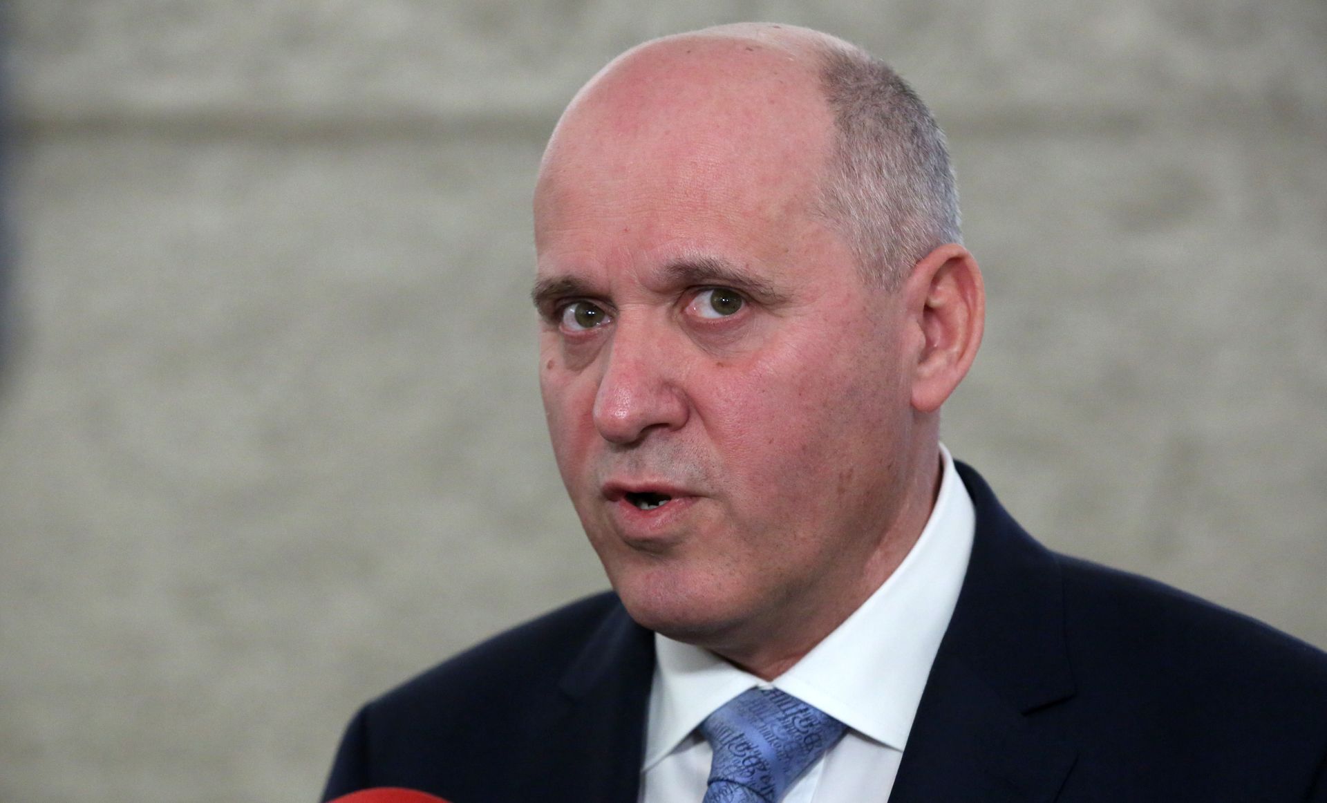 Zagreb, 13.02.2019 - Branko Baèiæ daje izjavu za medije nakon sjednice Kluba zastupnika HDZ-a.
foto HINA / Denis CERIÆ /dc