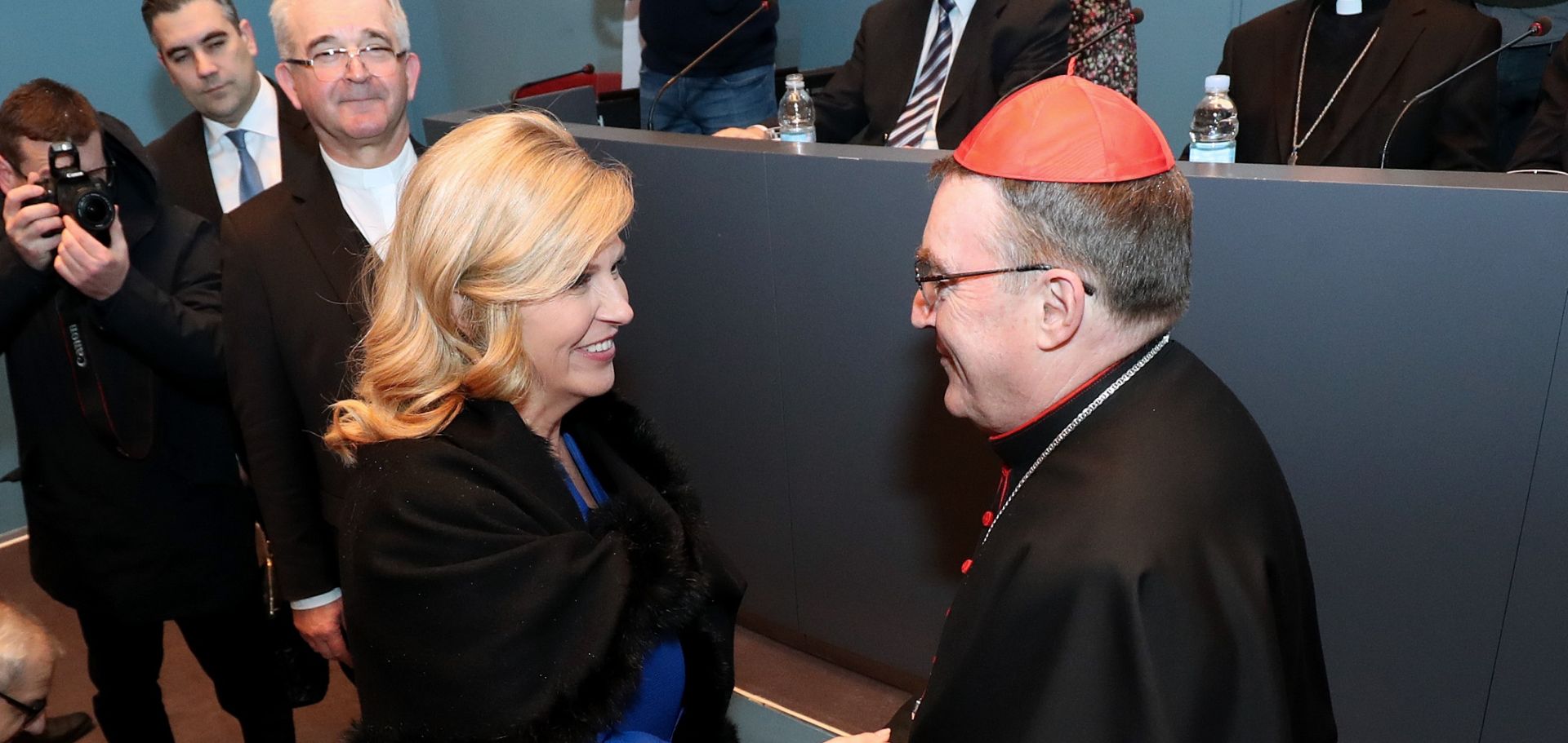 Zagreb: Predstavljanje knjige biskupa Ratka Perića: Nada koja ne postiđuje 22.01.2019., Zagreb - Dvorana Vijenac, Nadbiskupski pastorali institut. Predstavljanje knjige biskupa Ratka Perica: Nada koja ne postidjuje. Knjiga je izdana povodom 120. obljetnice rodjenja i 20. obljetnice beatifikacije kardinala Alojzija Stepinca uz sudjelovanje predsjednice Kolinde Grabar Kitarovic, zagrebackog nadbiskupa kardinala Josipa Bozanica, zadarskog nadbiskupa i predsjednika Hrvatske biskupske konferencije Zelimira Puljica, prof. dr. Jure Kriste i autora knjige. Photo: Sanjin Strukic/PIXSELL