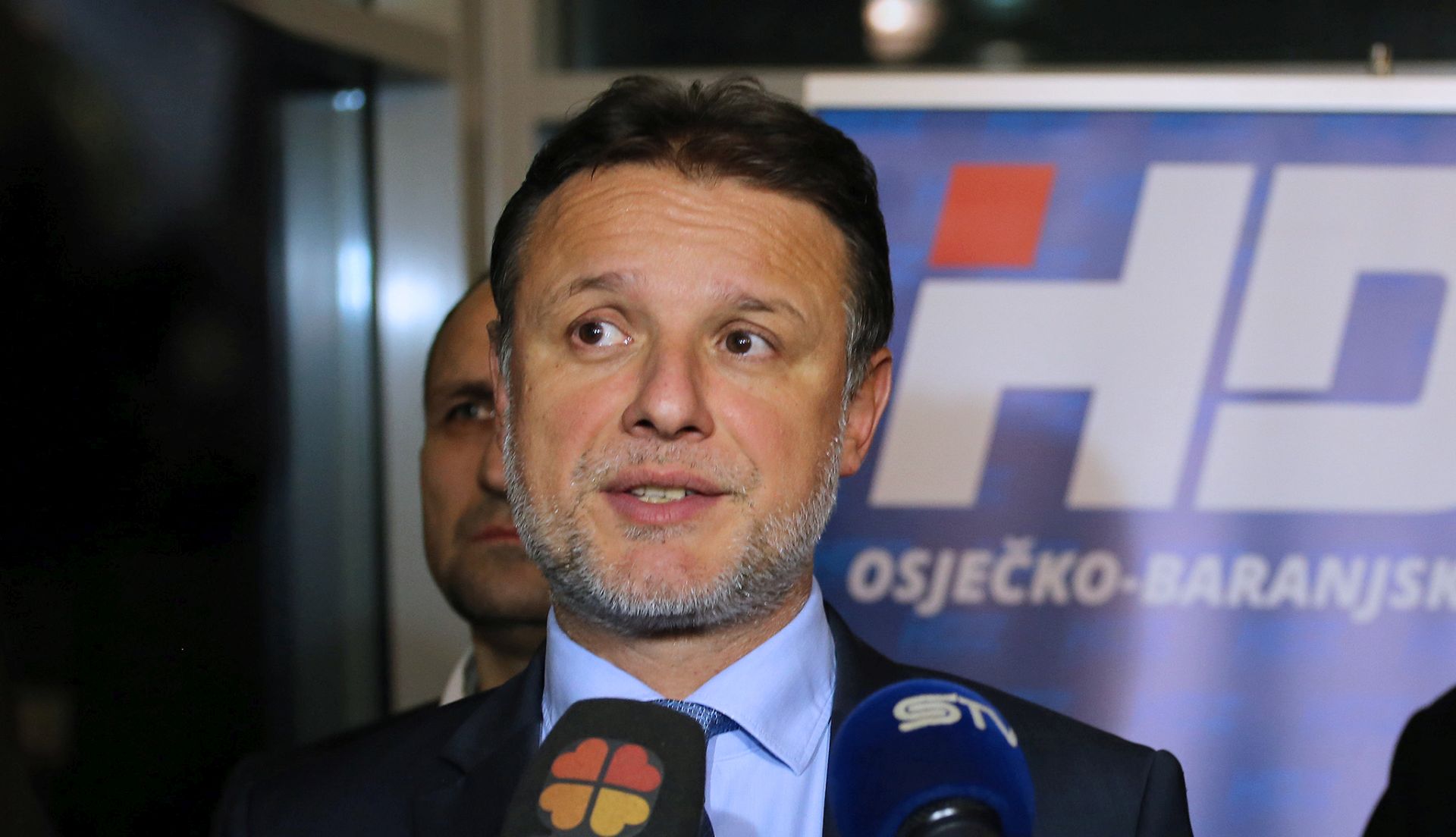 Osijek 13.02.2019. - Sjednica proirenog upanijskog odbora HDZ-a Osjeèko-baranjske upanije odrana je u Hotelu Osijek. Na sjednici je sudjelovao i glavni tajnik HDZ-a Gordan Jandrokoviæ.
foto HINA/ ua
