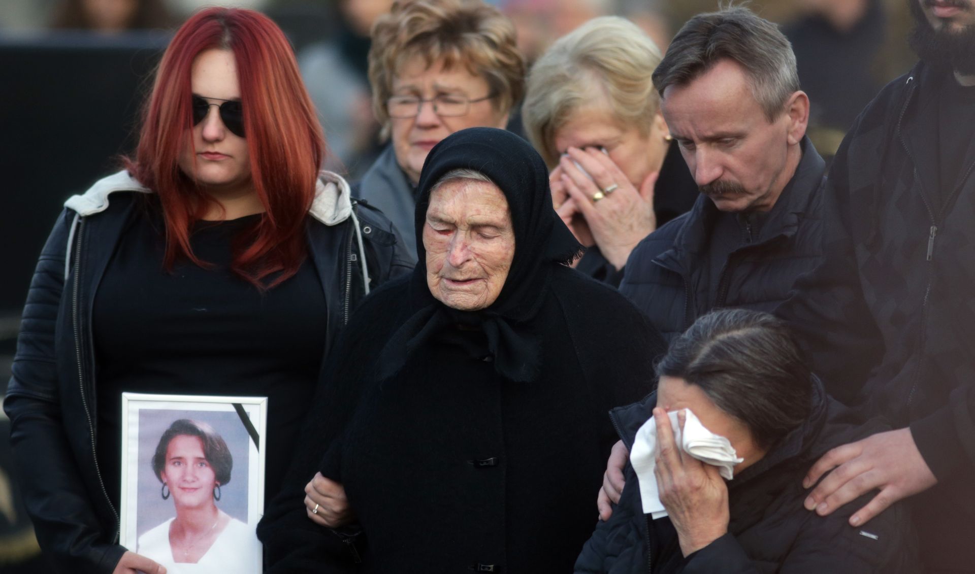 20.02.2019., Palovec - Pogreb Jasmine Dominic, nestale prije 19 godina. Njezino je tijelo pronadjeno ove subote u zamrzivacu obiteljske kuce medjimurskom selu Palovcu. Pretpostavlja se kako je 45-godisnja Smiljana sa svojom obitelji gotovo 20 godina zivjela u kuci u kojoj je u zamrzivacu drzala les vlastite sestre. 
Photo: Matija Habljak/PIXSELL