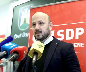 Zagreb: U sjedištu GO SDP-a održana je konferencija za medije 25.02.2019., Zagreb - U sjedistu GO SDP-a odrzana je konferencija za medije Kluba zastupnika SDP – NH!PS uoci sjednice Gradske skupstine Grada Zagreba. Na konferenciji su govorili Gordan Maras, Matej Misic i Renato Petek.
Photo: Patrik Macek/PIXSELL