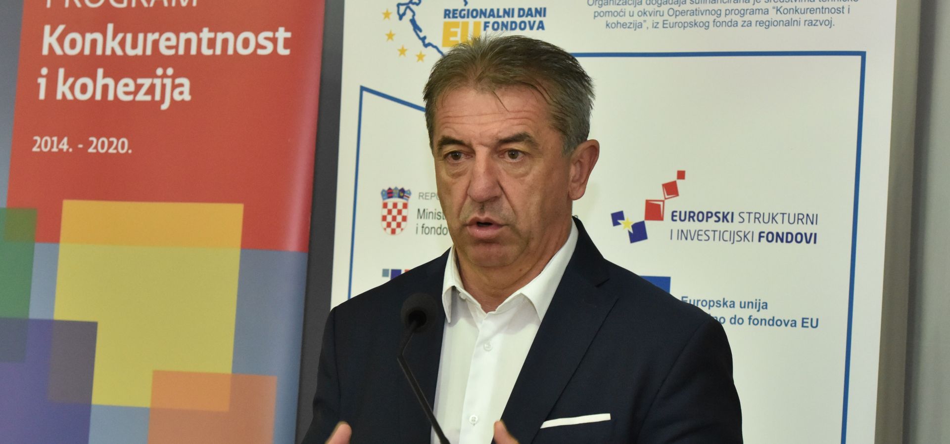 Gospić: Otvoreni Regionalni dani EU fondova 09.10.2018., Gospic - U Kulturno informativnom centru otvoreni su Regionalni dani EU fondova. Zupan Licko-senjski zupanije Darko Milinovic Photo: Hrvoje Jelavic/PIXSELL