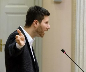 Zagreb, 14.02.2019 - Interpelacija o radu Vlade RH radi postupanja Vlade RH vezanih uz nabavku eskadrile višenamjenskih borbenih aviona, podnositelji su 16 zastupnika u Hrvatskom saboru. 
Na fotografiji Ivan Pernar. 
foto HINA / Edvard ŠUŠAK/ es