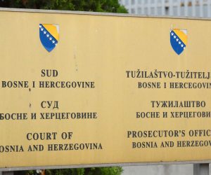 15.06.2018., Sarajevo, BiH - Nakon sto je jucer u Medjugorju priveden, Zdravko Mamic se u 10 sati pojavio na zakazanom rocistu pred Sudom BiH gdje se odrzalo saslušanje o izrucenju koje je zatrazila Republika Hrvatska. Dinamov savjetnik usprotivio se izrucenju Hrvatskoj, a iza podneva je pusten na slobodu. 

Photo: Ivica Galovic/PIXSELL