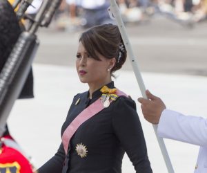 epa07351690 (FILE) - Thai Princess Ubolratana Rajakanya (Mahidol), elder sister of Thai King Maha Vajiralongkorn Bodindradebayavarangkun, marches with the royal guards during the royal procession transferring the royal relics and ashes of the late Thai King Bhumibol Adulyadej in Bangkok, Thailand, 27 October 2017 (reissued 08 February 2019). According to media reports on 08 February 2019, Princess Ubolratana Mahidol of Thailand was nominated as a candidate for Prime Minister of Thailand by the Thai Raksa Chart political party.  EPA/PONGMANAT TASIRI