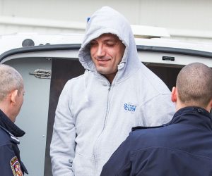 Osijek: Policija dovela na ispitivanje Franju Vargu i Blaža Curića 13.02.2019., Osijek - Pravosudna policija dovela je na ispitivanje Franju Vargu u zgradu Uskoka. Photo: Davor Javorovic/PIXSELL