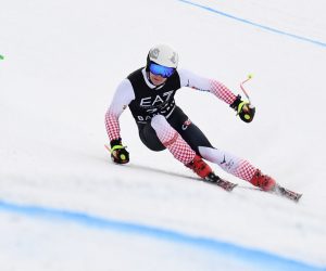 epa07386973 Filip Zubcic of Croatia in action the men's Alpine Combined Super G race at the FIS Alpine Skiing World Cup in Bansko, Bulgaria, 22 February 2019.  EPA/VASSIL DONEV