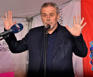 Lièki Osik, 1.3.2019 - U Lièkom Osiku je u petak odran sredinji predizborni skup stranke Bandiæ Milan 365  stranka rada i solidarnosti, te su predstavljeni kandidati te stranke na listi za upanijsku skuptinu Lièko-senjske upanije. Na slici Milan Bandiæ.
foto HINA/ Mladen VOLARIÆ/ ua