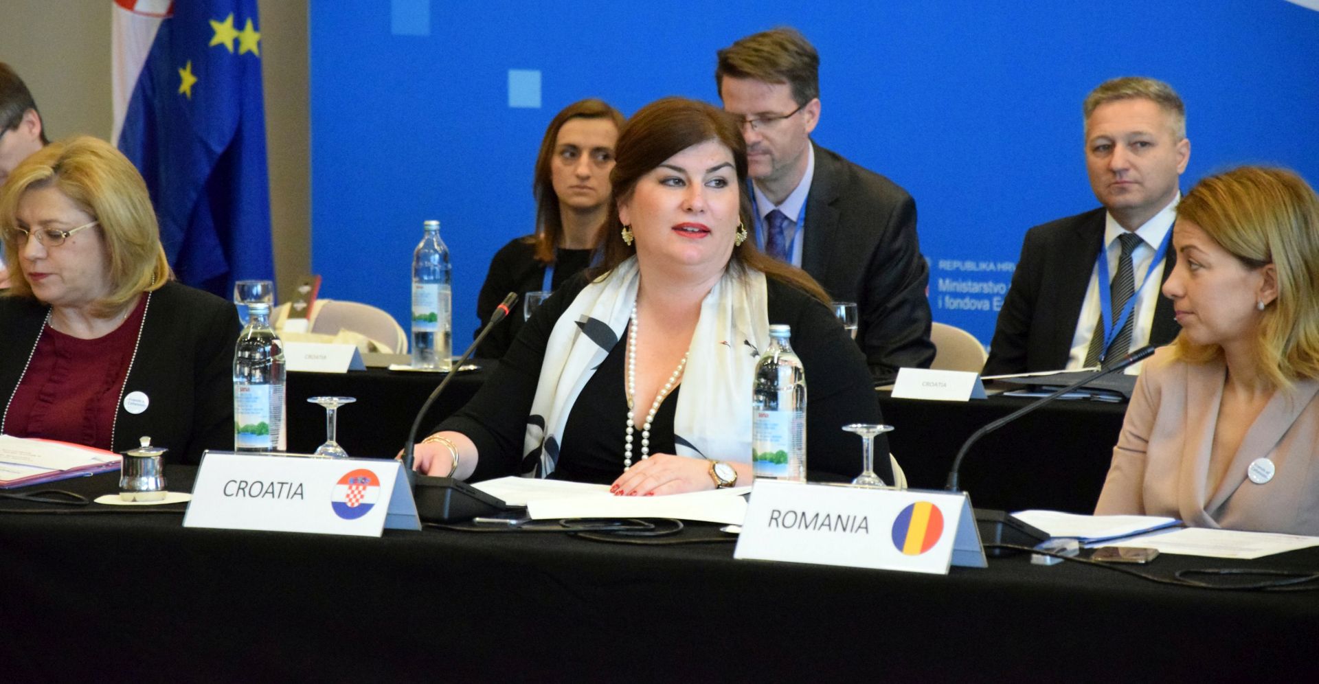 Dubrovnik, 05.03.2019. - EU 28 ministarska konferencija „Prijatelji kohezije - kohezijska politika i strukturne reforme nakon 2020. godine“ održava se u utorak u Dubrovniku u organizaciji Ministarstva regionalnog razvoja i fondova Europske unije, a uz ministricu Gabrijelu Žalac nazoči joj i povjerenica Europske komisije odgovorna za regionalnu politiku Corina Creţu. Na fotografiji Gabrijela Žalac.
foto HINA/ Baldo MARUNČIĆ/ ml