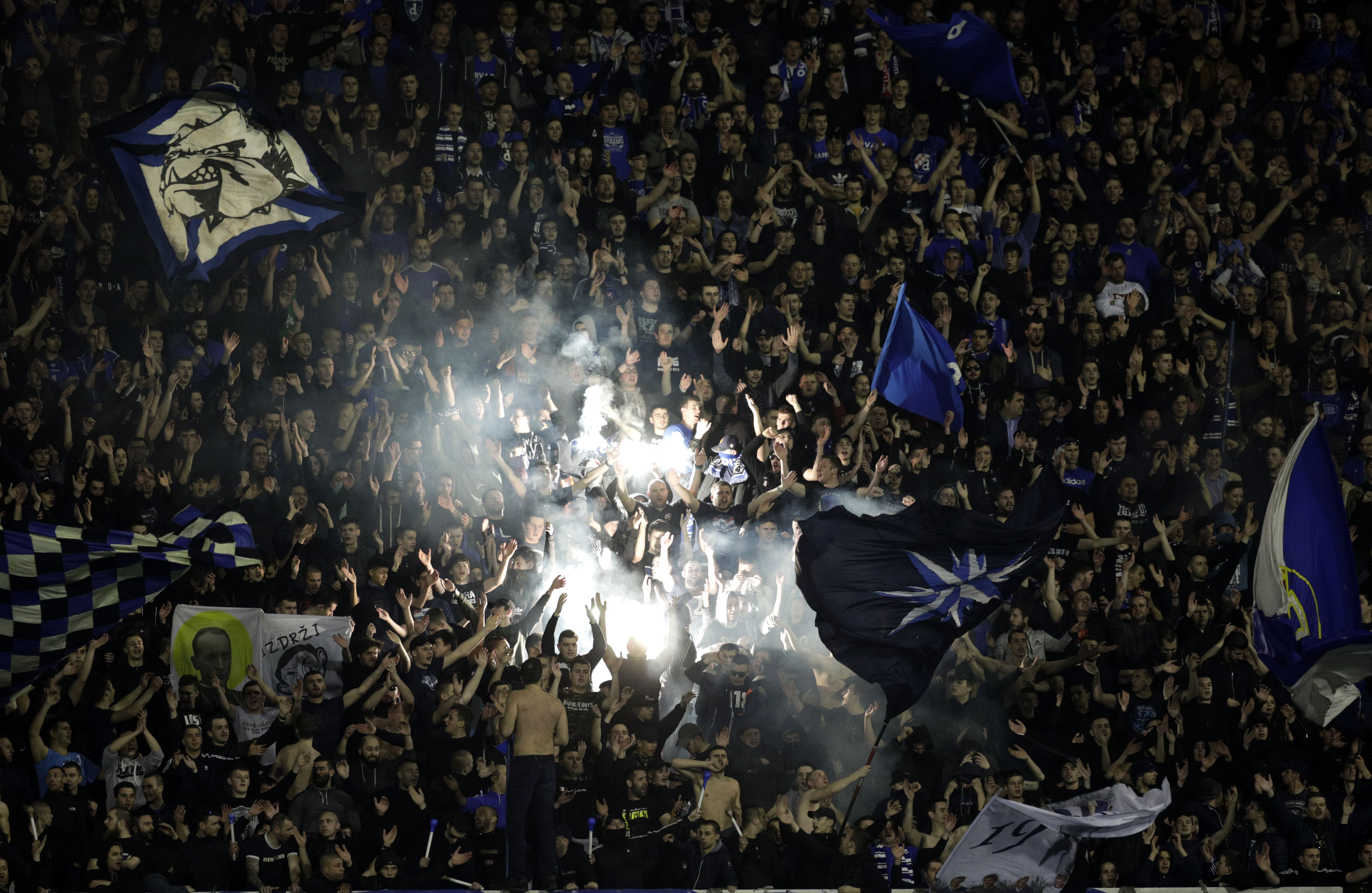 Zagreb, 7.03.2019 - Odigrana je prva utakmica osmine finala Europske nogometne lige Dinamo - Benfica.Na slici navijači Dinama.   foto HINA/ Tomislav PAVLEK /tp