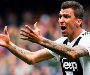 epa07444715 Juventus Croatian forward Mario Mandzukic reacts during the Italian Serie A soccer match Genoa Cfc vs Juventus Fc at Luigi Ferraris Stadium in Genoa, Italy, 17 March 2019.  EPA/SIMONE ARVEDA