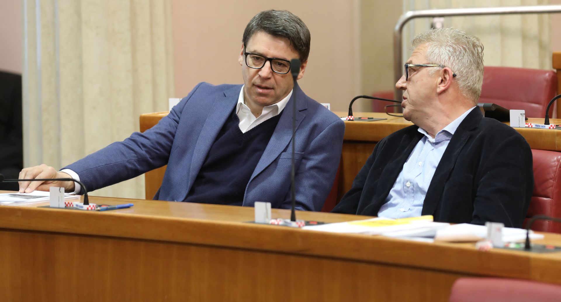 Zagreb, 29.03.2019 - Nastavak 11. sjednice Hrvatskog sabora sa temom Zakon o zemljišnim knjigama. Na fotografiji Željko Jovanović, Ranko Ostojić.
foto HINA/ Admir BULJUBAŠIĆ/ abu