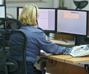 05.10.2015., Zagreb - U PU Zagrebackoj svecano su otvorena tri modernizirana Operativno-komunikacijska centra policije (Zagreb, Split i Rijeka) te je odrzano predstavljanje projekta e-policija i projekta u kojem policajci nose kamere na sebi i imaju laptope u automobilima. 
Photo: Sanjin Strukic/PIXSELL