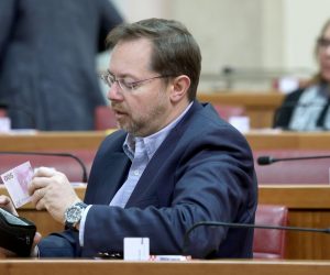 Zagreb: Sabor raspravljao o Pomorskom zakoniku 07.02.2019., Zagreb - Sabor je 11. sjednicu  nastavio raspravom o izmjenama i dopunama Pomorskog zakonika. Sinisa Varga.
Photo: Patrik Macek/PIXSELL