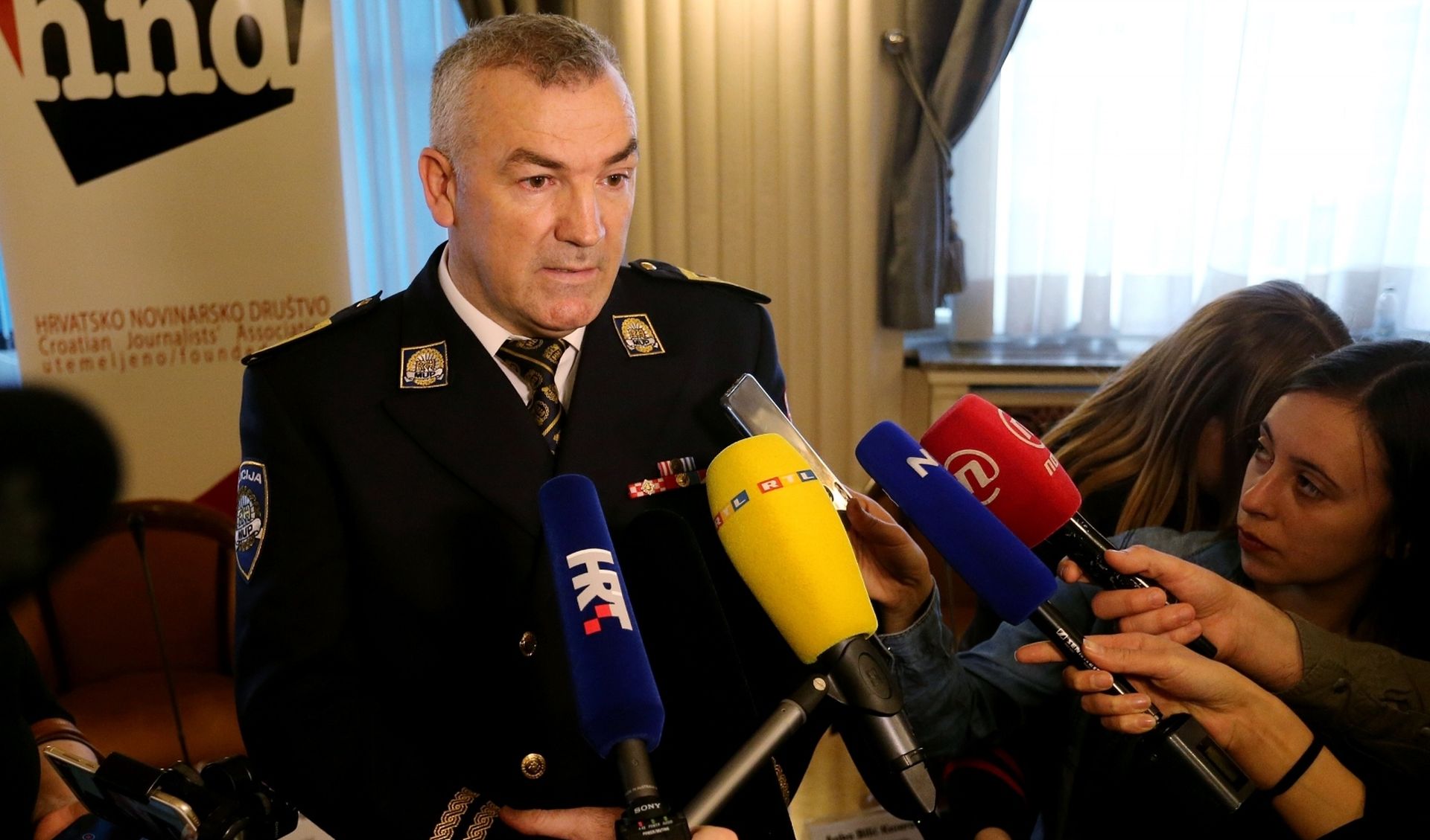 Zagreb: Potisan Medijski kodeks o izvještavanju o slučajevima nasilja prema ženama 08.03.2019.,Zagreb - HND, Predstavljanje i potpisivanje Medijskoga kodeksa - vodica za profesionalno i senzibilizirano izvjestavanje o slucajevima nasilja prema zenama i femicidu. Nikola Milina
Photo: Dalibor Urukalovic/PIXSELL