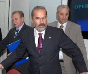 18. 09. 2008., Zagreb - Na konferenciji za tisak u DORH-u, ravnatelj policije Marijan Benko, Glavni drzavni odvjetnik Mladen Bajic, zamjenik Glavnog drzavnog odvjetnika Bajica Dragan Novosel i Ravnatelj USKOK-a Dinko Cvitan su objavili detalje visemjesecne akcije kodnog imena "Indeks", koju su zajednicki proveli USKOK, policija i Drzavno odvjetnistvo Republike hrvatske, a kojoj je cilj suzbijanje korupcije u visokoskolskim ustanovama. Prema nesluzbenim informacija, akcijom Indeks obuhvaceno je 40 osoba koje se sumnjice za primanje, davanje i posredovanje u primanju mita. Policija je danas pretrazivala stanove, poslovne prostore i racunala osumnjicenih. Radi se o gotovo 70 pretraga. Medju osumnjicenima, osim profesora, ima i gradjana te bivsih policajaca. Za sada su prikupljeni dokazi o korupciji za 21 profesora, tri asistenta i cetiri sluzbenika fakulteta. 
Photo: Patrik Macek/Vecernji list