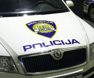 18.10.2008., Zagreb, Hrvatska - Policijski znak na sluzbenim vozilima.
Photo: Goran Jakus/PIXSELL