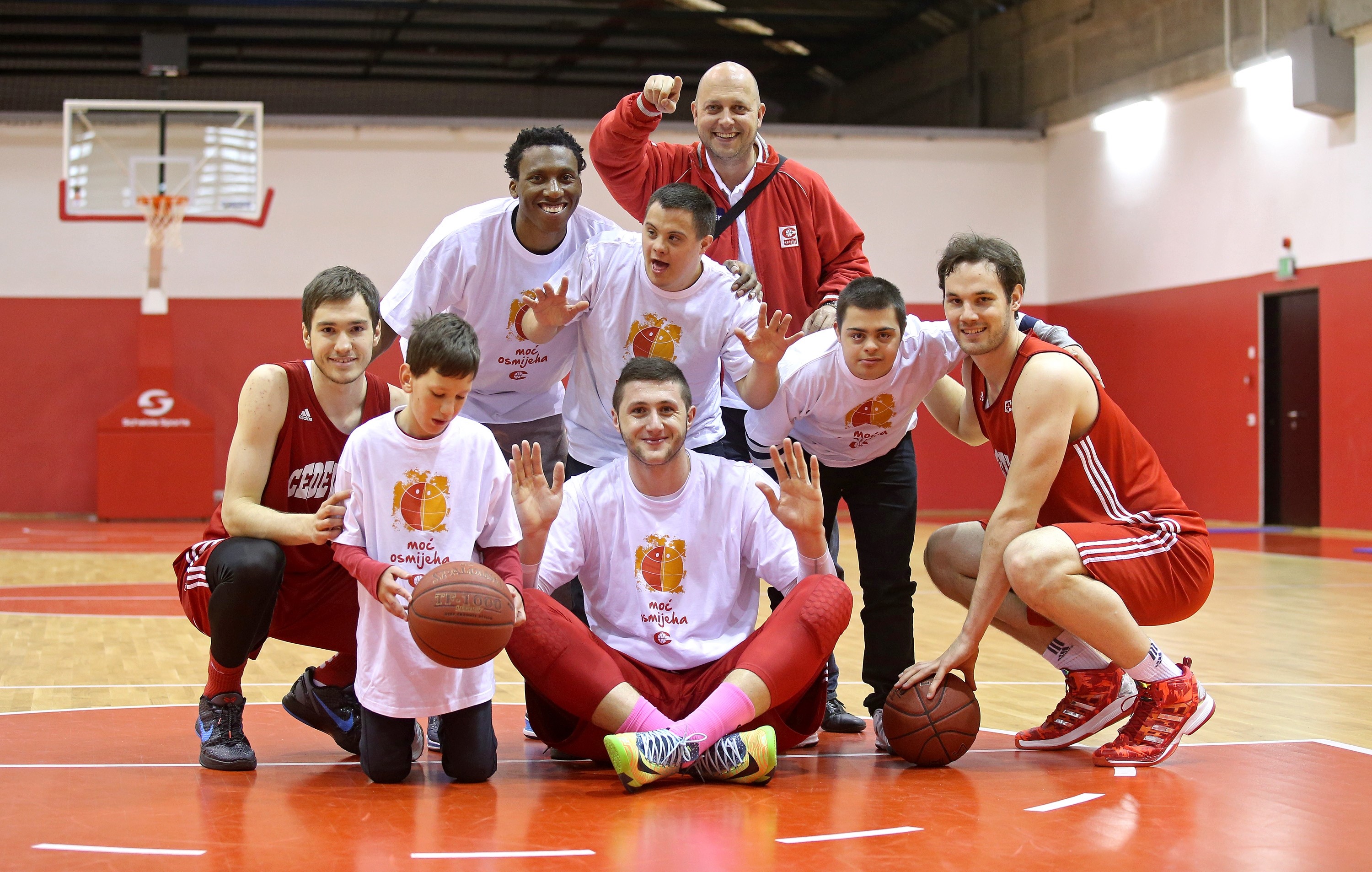 10.04.2014., Zagreb - Djeca s Down sindromom na treningu KK Cedevita.
Photo: Igor Kralj/PIXSELL