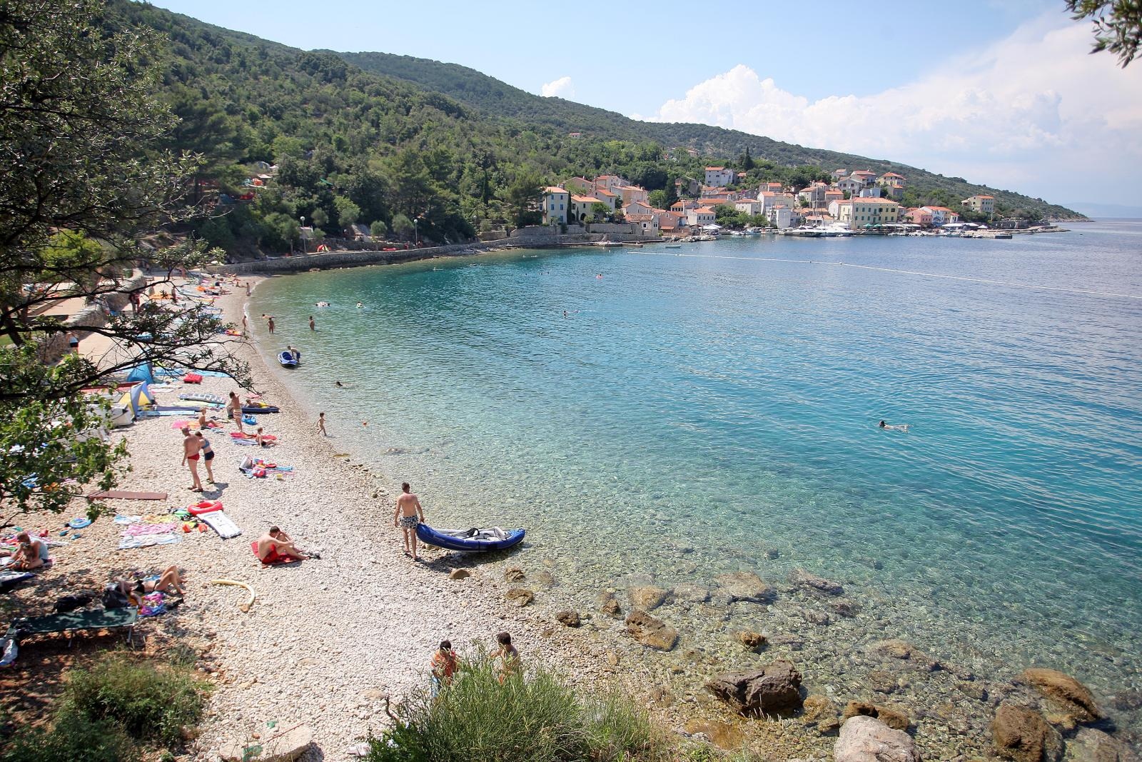10.07.2013., Valun - Pogled na grad Valun s obliznje plaze. Photo: Borna Filic/PIXSELL