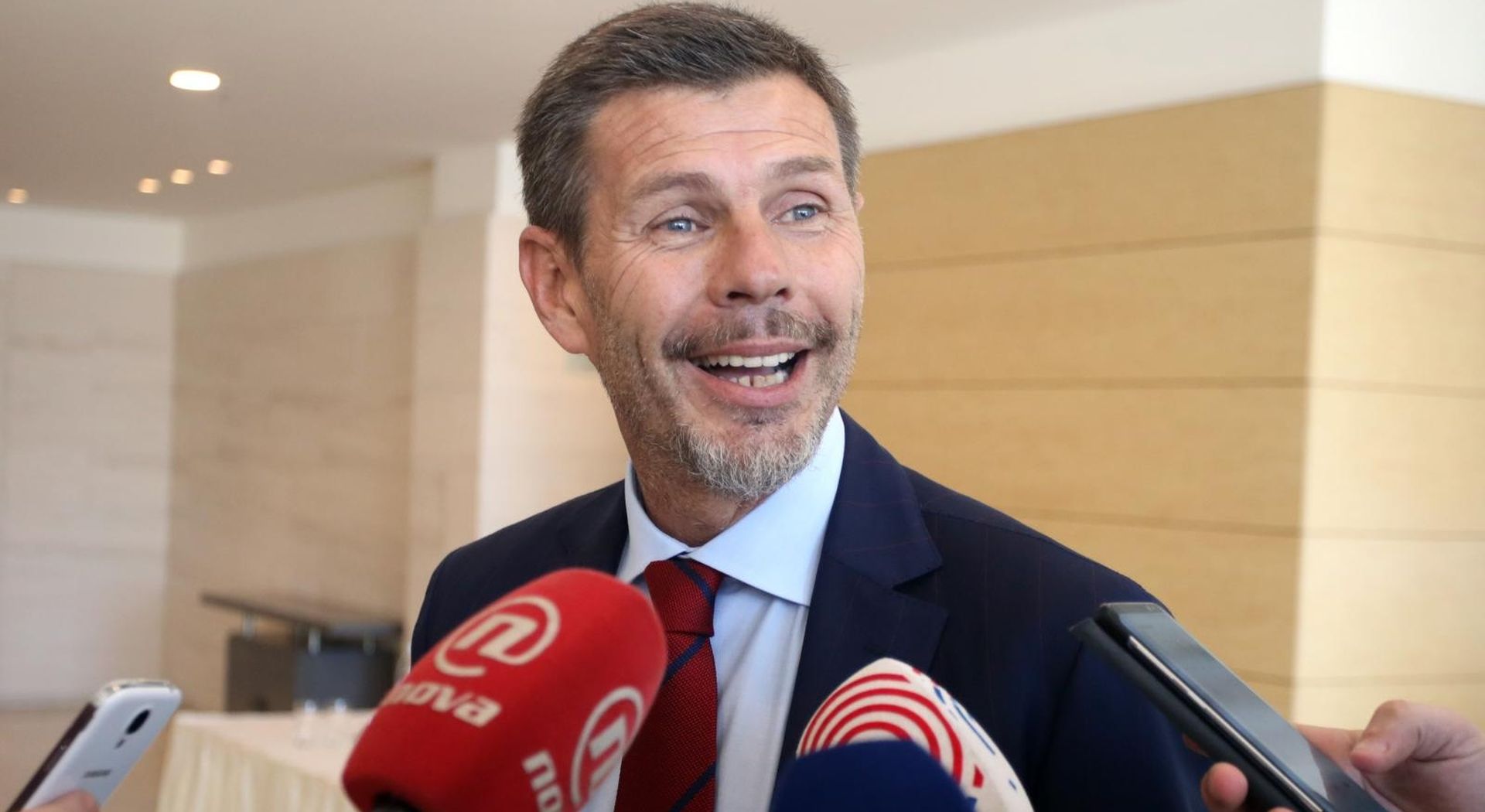 11.09.2018., Podstrana - U hotelu Le Meridien Lav odrzava se generalna skupstina Europskog udruzenja nogometnih klubova (ECA). Zvonimir Boban dao je izjavu novinarima.

Photo: Miranda Cikotic/PIXSELL