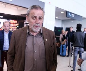 Zagreb: Gradonačelnik Bandić vratio se sa službenog puta u Dubaiju 13.03.2019., Zagreb - Gradonacelnik Milan Bandic sa izaslanstvom koje je bilo u Dubaiu na pregovorima sa emiratskim poduzetnikom Mohamedom Alabbarom sletio je u Medjunarodnu zracnu Luku dr Franjo Tudjman. Photo: Igor Soban/PIXSELL