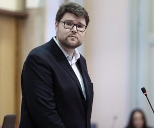 Zagreb: Sabor raspravlja o oporbenoj interpelaciji o radu Vlade vezano na nabavu zrakoplova 14.02.2019., Zagreb - Sabor RH. Rasprava o oporbenoj interpelaciji o radu Vlade zbog propale kupnje borbenih aviona F-16 C/D Barak od Izraela. Pedja Grbin. Photo: Sanjin Strukic/PIXSELL