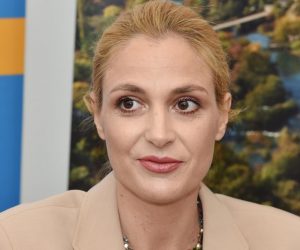 14.03.2019., Sibenik - Nacionalni park Krka predstavio je na tiskovnoj konferenciji je novi program osposobljavanja tursitickih vodica za vodjenje po parku. Ravnateljica NP Krka Nella Slavica. 
Photo: Hrvoje Jelavic/PIXSELL