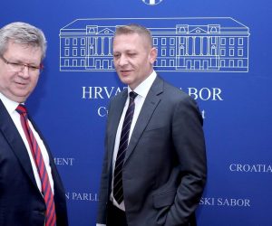 Zagreb: Krešo Beljak i Mirando Mrsić održali su u Saboru konferenciju za medije 20.03.2019., Zagreb - Kreso Beljak i Mirando Mrsic odrzali su u Saboru konferenciju za medije o ulasku Demokrata u zajednicki klub zastupnika s HSS-om. 
Photo: Patrik Macek/PIXSELL