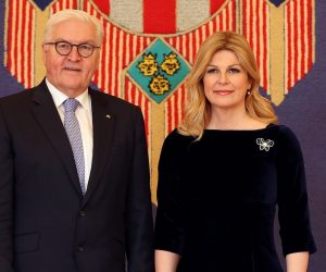 Zagreb: Nakon fotografiranja održan tete-a-tete razgovor predsjednika Njemačke i Hrvatske 21.03.2019., Zagreb - Predsjednica Republike Hrvatske Kolinda Grabar-Kitarovic primila je predsjednika Saveze Republike Njemacke Franka-Waltera Steinmeiera. 
Photo: Goran Stanzl/PIXSELL
