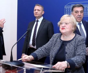 Zagreb: Kluba zastupnika GLAS-a i HSU-a održao konferenciju za medije 22.03.2019., Zagreb - U Saboru je odrzana konferencija za medije Kluba zastupnika GLAS-a i HSU-a, Kluba zastupnika HSS-a i zastupnika Tulija Demetlike. O temi: "Konacni prijedlog zakona o financiranju politickih aktivnosti, izborne promidzbe i referenduma" govorili su zastupnici Anka Mrak-Taritas, Kreso Beljak i Tulio Demetlika.
Photo: Patrik Macek/PIXSELL