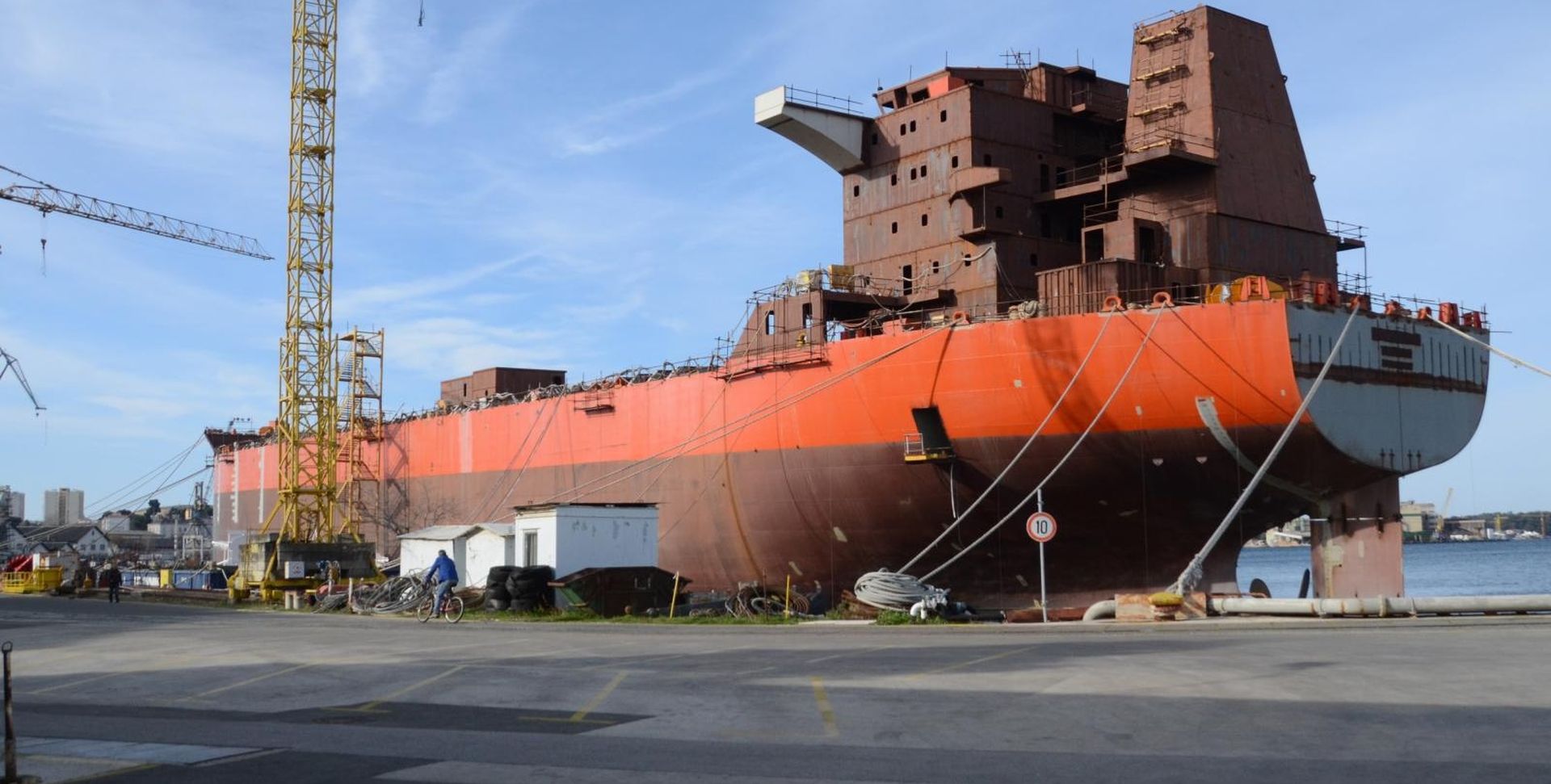Pula: Štrajk u Uljaniku traje do daljnjega 27.03.2019., Pula - U brodogradilistu Uljanik do daljnjega traje strajk. Photo: Dusko Marusic/PIXSELL