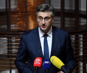 Zagreb: Republika Hrvatska potpisala sporazum s Europskom organizacijom za nuklearna istraživanja 28.02.2019., Zagreb - U Tehnickom muzeju Nikola Tesla odrzalo se svecano potpisivanje sporazuma izmedju Republike Hrvatske i Europske organizacije za nuklearna istrazivanja CERN. Premijer Andrej Plenkovic
Photo: Marko Lukunic/PIXSELL
