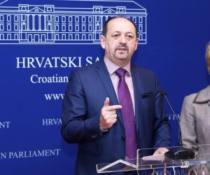 Zagreb: Ivan Lovrinović govorio o Uljaniku 29.03.2019., Zagreb - Zastupnik Ivan Lovrinovic odrzao je u Saboru konferenciju za medije na kojoj je govorio o temi Uljanik i Muljanik. Photo: Patrik Macek/PIXSELL
