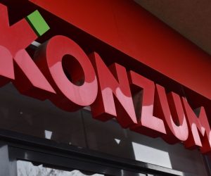 Diljem zemlje zatvorene sve poslovnice Konzuma 31.03.2019., Sibenik - Zbog slozenosti postupka prenosenja poslovnih procesa u novo poduzece Konzum plus d.o.o. koje pocinje s radom 1. travnja, zatvorene su sve Konzumove prodavaonice. Photo: Hrvoje Jelavic/PIXSELL