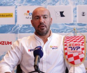 Zagreb, 08.03.2019 - Konferencija za medije Hrvatskog vaterpolskog saveza na kojoj se govorilo o završetku prednatjecanja Europa kupa u kojem će dvije prvoplasirane momčadi iz svake od četiri skupina osiguratij plasman na završni turnir Europa kupa koji će se od 5. do 7. travnja održati u Zagrebu. Na fotografiji Ivica Tucak, Perica Bukić.  Foto HINA/ Daniel KASAP/ dkas