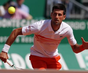 epa07515773 Novak Djokovic of Serbia in action during his quarterfinal match against Daniil Medvedev of Russia at the Monte-Carlo Rolex Masters tournament in Roquebrune Cap Martin, France, 19 April 2018.  EPA/SEBASTIEN NOGIER
