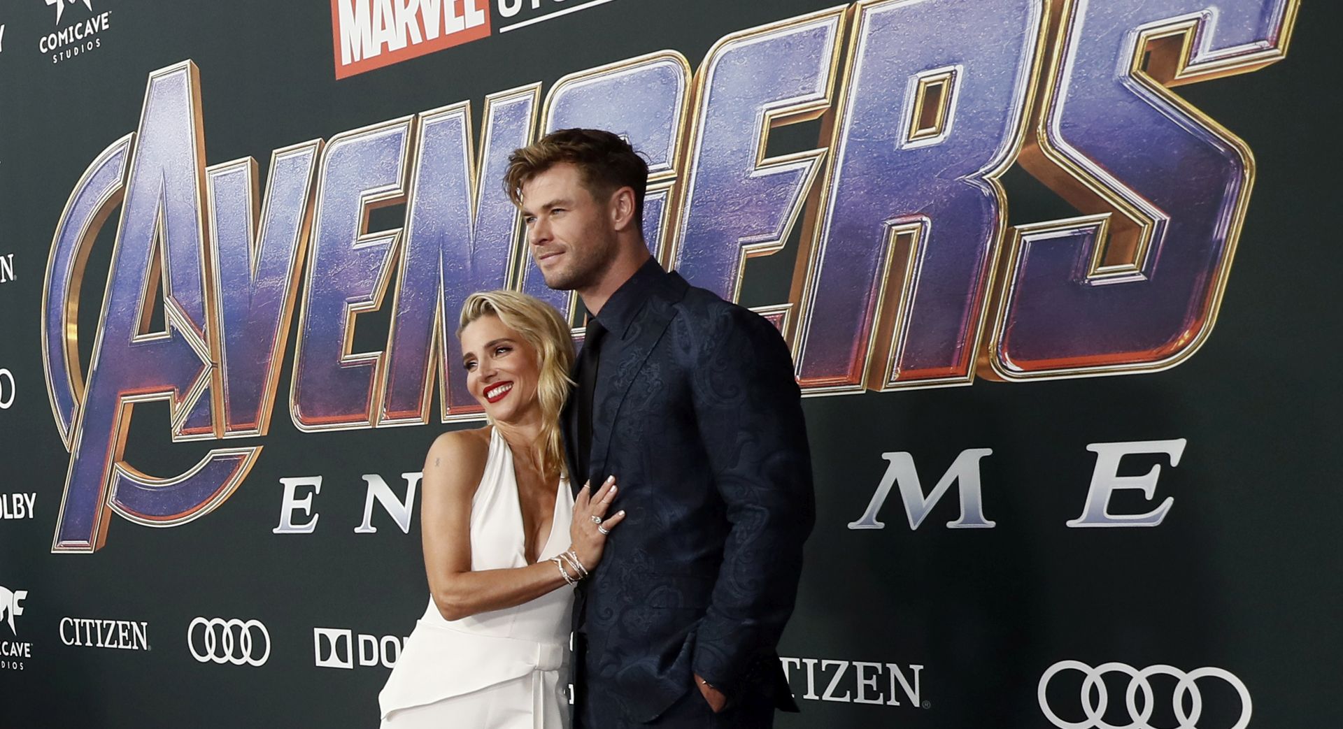 epa07522219 Australian actor Chris Hemsworth (R) and his wife Spanish actress Elsa Pataky (L) pose for photographers upon their arrival for the premiere of 'Avengers: Endgame' at the LA Convention Center in Los Angeles, California, USA, 22 April 2019. 'Avengers: Endgame' will be released US theaters on 26 April.  EPA/ETIENNE LAURENT