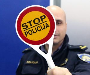 06.03.2018., Sibenik - Povodom Dana otvorenih vrata promoviran je rad srednje policijske skole Josip Jovic, u cilju informiranja mladih do 28 godina zivota o uvjetima za upis u program srednjoskolskog obrazovanja odraslih za zanimanje policajac/policajka 2018./2019. godinu. Gost na prezentaciji bio je nacelnik policijske akademije Dubravko Novak.
Photo: Dusko Jaramaz/PIXSELL