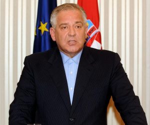 06.10.2008., Markov trg, Banski Dvori, Zagreb - Premijer Ivo Sanader daje izjavu nakon brutalno ubijene Ivane Hodak ispred kucnog praga danas u Ulici Pavla Hatza u 11 sati o smjeni ministra Berislava Roncevica i ministrice Ane Lovrin te ravnatelja policije Marijana Benka, te da ce ici u najodlucniju borbu protiv organiziranog kriminala i mafije.
Photo: Goran Stanzl/Vecernji list