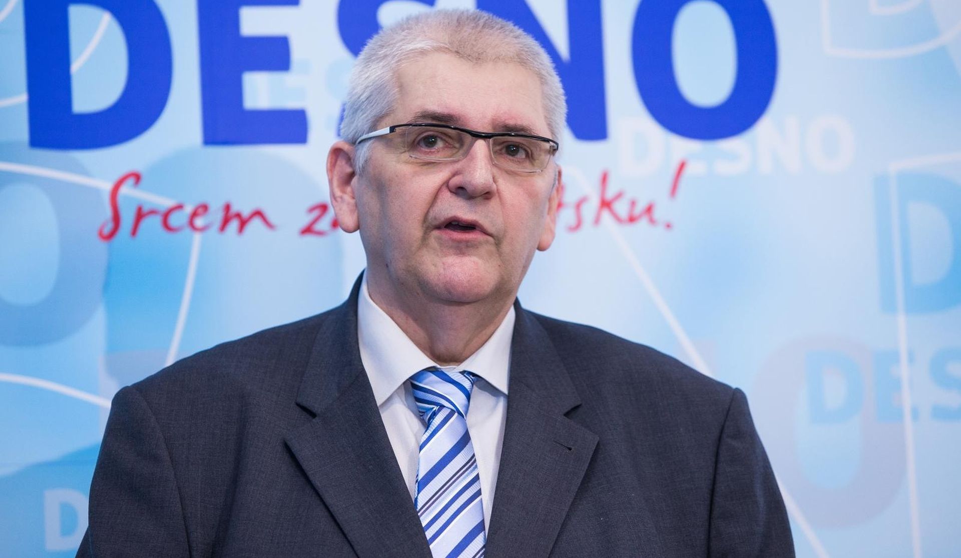 Osijek: Anto Đapić o misi na Bleiburškom polju koja se ove godine neće održati 11.03.2019., Osijek - Povodom odluke koruskog biskupa da se ove godine ne odrzi misa i komemoracija na Bleiburskom polju, stranka DESNO organizira pres konferenciju u stranackim prostorijama.Tema konferencije za medije: "Komemoracija se mora vratiti iz Bleiburga u Zagreb." Photo: Davor Javorovic/PIXSELL