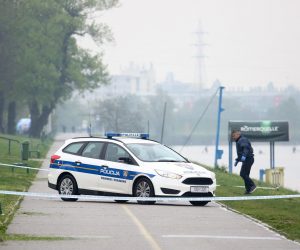 12.04.2019., Zagreb - Oko 7 sati ujutro, pronadjeno je tijelo nepoznate osobe u jezeru Jarun.
Photo: Borna Filic/PIXSELL