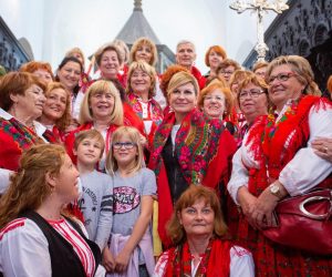 28.04.2019., Rab - Predsjednica Republike Hrvatske Kolinda Grabar-Kitarovic, u sklopu posjete otocnom dijelu Primorsko-goranske zupanije, prisustvovala je procesiji svih rapskih zupa za "Krizima" i misnom slavlju u Katedrali Uznesenja Blazene Djevice Marije. 
Photo: Nel Pavletic/PIXSELL