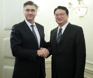 29.04.2019., Zagreb - Predsjednik Vlade Andrej Plenkovic odrzao je radni sastanak s izaslanstvom kompanije China Shipbuilding Industry Corporation na celu s predsjednikom uprave Huom Wenmingom. Photo: Goran Stanzl/PIXSELL